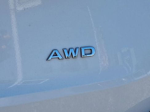 Used 2021 Nissan Rogue S AWD/4WD image 32