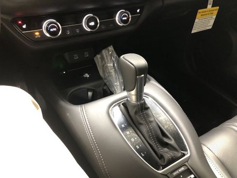 New 2026 Honda HR-V EX-L image 29