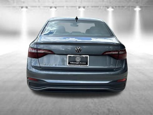 Certified 2024 Volkswagen Jetta Sport FWD image 4