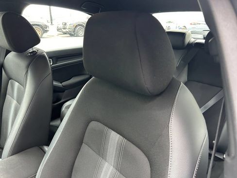 Used 2024 Honda Civic Sport image 28