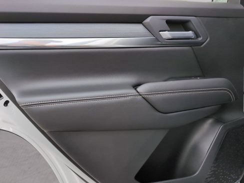 New 2026 GMC Terrain Elevation w/ Elevation Premium Package image 30