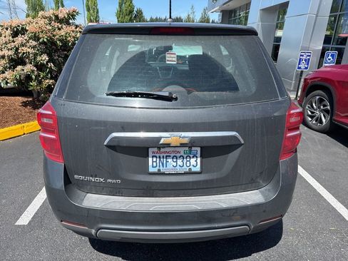 Used 2017 Chevrolet Equinox LS AWD/4WD image 12
