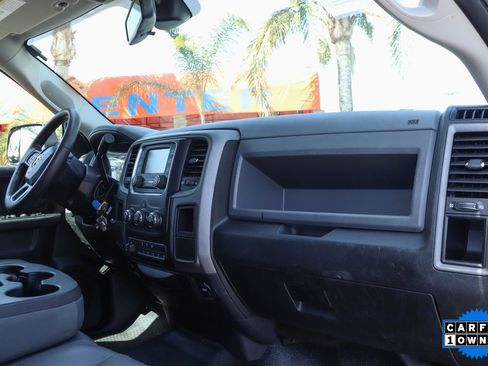 Used 2016 RAM 5500 Tradesman w/ Chrome Appearance Group image 32