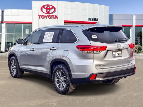 Used 2019 Toyota Highlander XLE image 5