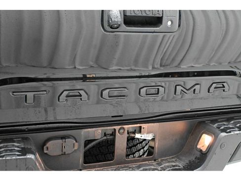 Used 2023 Toyota Tacoma TRD Off-Road image 57