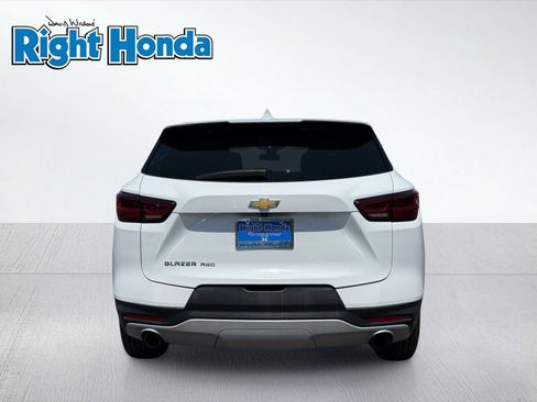 Used 2025 Chevrolet Blazer LT AWD/4WD image 7