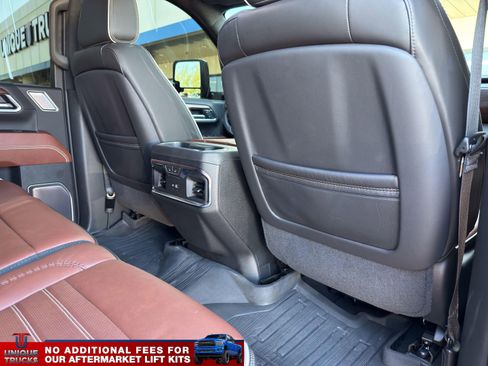 Used 2024 GMC Sierra 3500 Denali Ultimate image 25