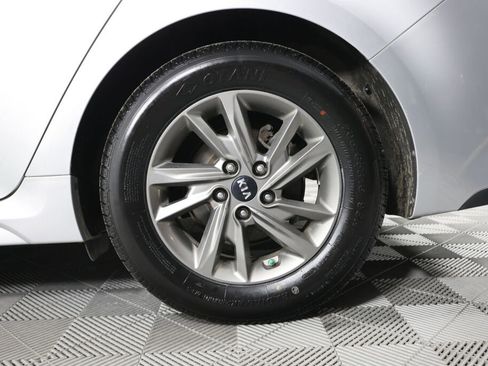 Used 2019 Kia Optima LX FWD image 8