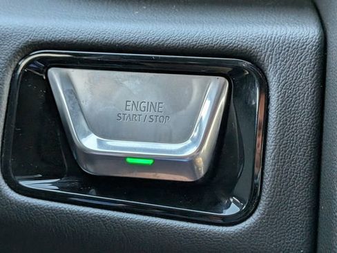 New 2026 GMC Yukon XL Denali w/ Sun & Power Step Package AWD/4WD image 34