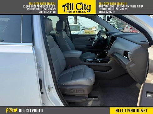 Used 2018 Chevrolet Traverse Premier AWD/4WD image 10