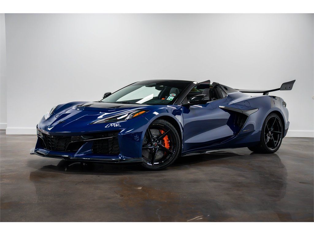 Used 2025 Chevrolet Corvette E-Ray w/ Stealth Interior Trim Package AWD/4WD image 1