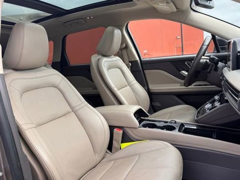 Used 2021 Lincoln Corsair Reserve w/ Elements Package image 21