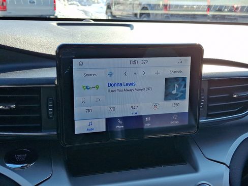 Certified 2022 Ford Explorer XLT w/ Equipment Group 202A image 24