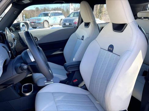 Used 2025 MINI Cooper S image 7