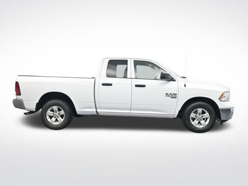 Used 2024 RAM 1500 Classic SLT image 4
