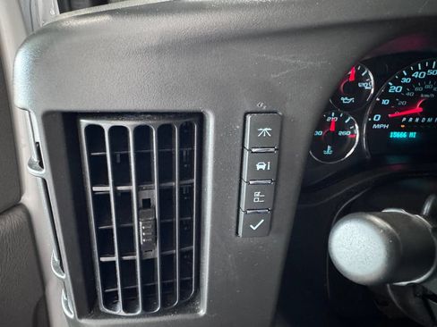 Used 2025 GMC Savana 2500 w/ Driver Convenience Package RWD image 19