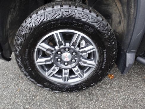 Used 2024 GMC Sierra 1500 AT4 w/ AT4 Preferred Package image 62