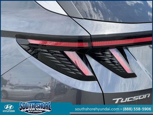 Certified 2022 Hyundai Tucson SEL AWD/4WD image 11