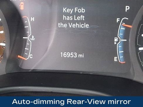 Used 2025 Jeep Compass Limited image 24