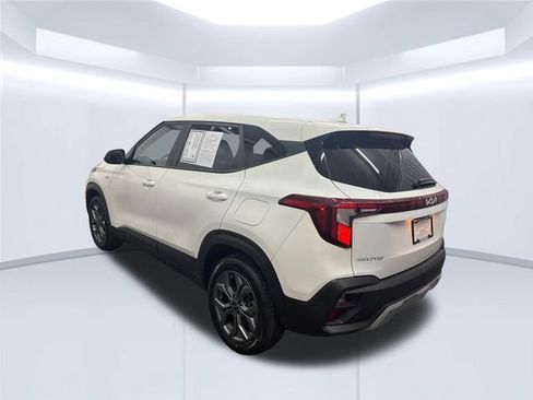 Certified 2024 Kia Seltos LX AWD/4WD image 10