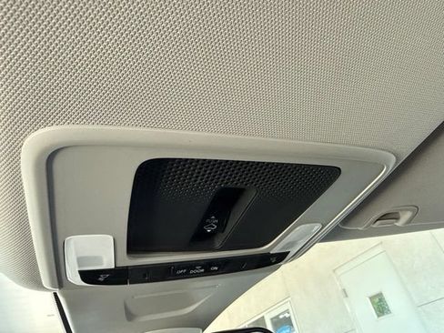 Used 2022 Honda Civic EX image 37