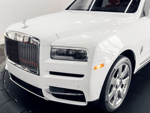 Used 2021 Rolls-Royce Cullinan AWD/4WD image 18
