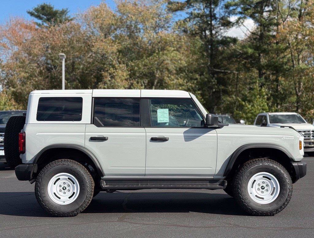 New 2026 Ford Bronco Heritage Edition AWD/4WD image 3