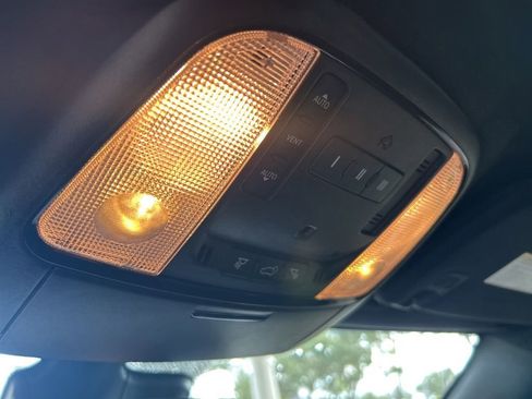 Used 2023 Dodge Durango R/T image 45