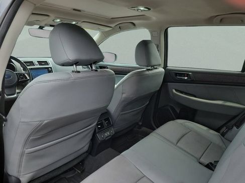 Used 2019 Subaru Outback 2.5i Limited AWD/4WD image 12