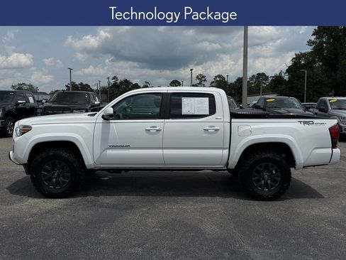 Used 2023 Toyota Tacoma SR5 w/ Technology Package AWD/4WD image 2