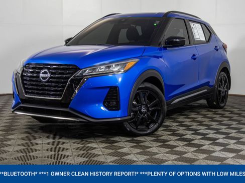 Used 2023 Nissan Kicks SR FWD image 2