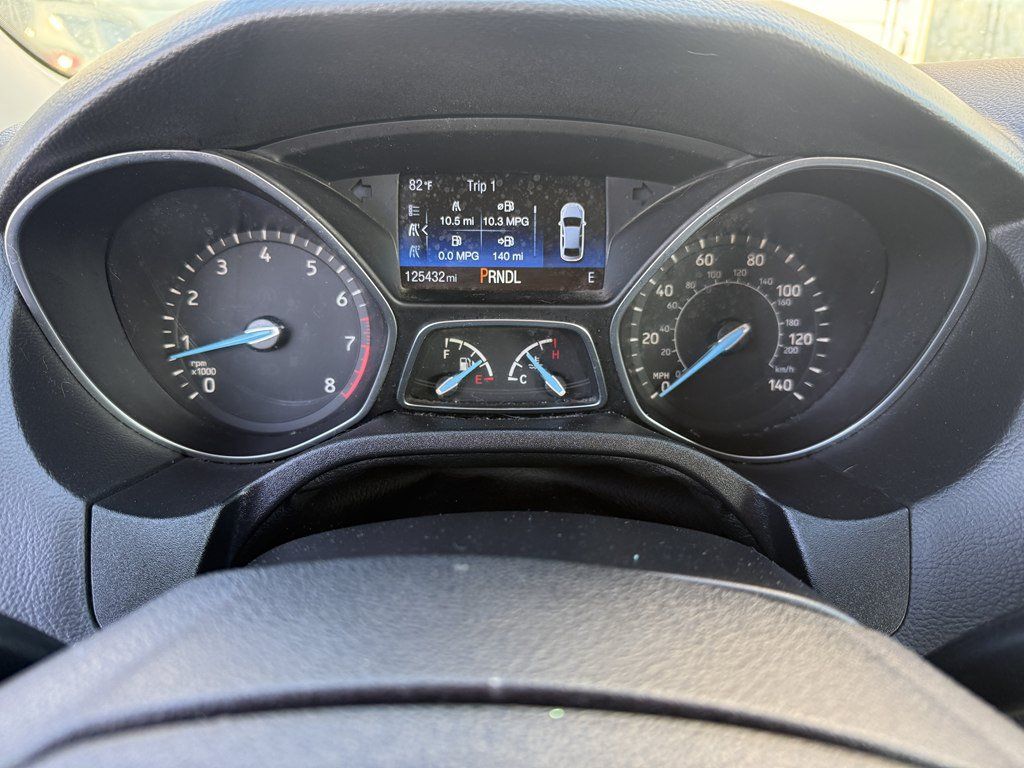 Used 2015 Ford Focus SE FWD image 11