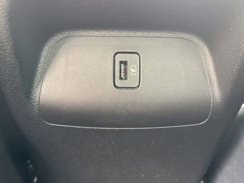 Used 2020 Nissan Sentra SV FWD image 37