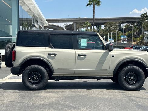 New 2026 Ford Bronco Big Bend AWD/4WD image 2