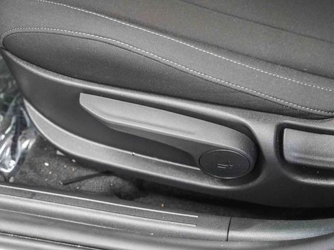 Used 2026 Hyundai Elantra Sport FWD image 22