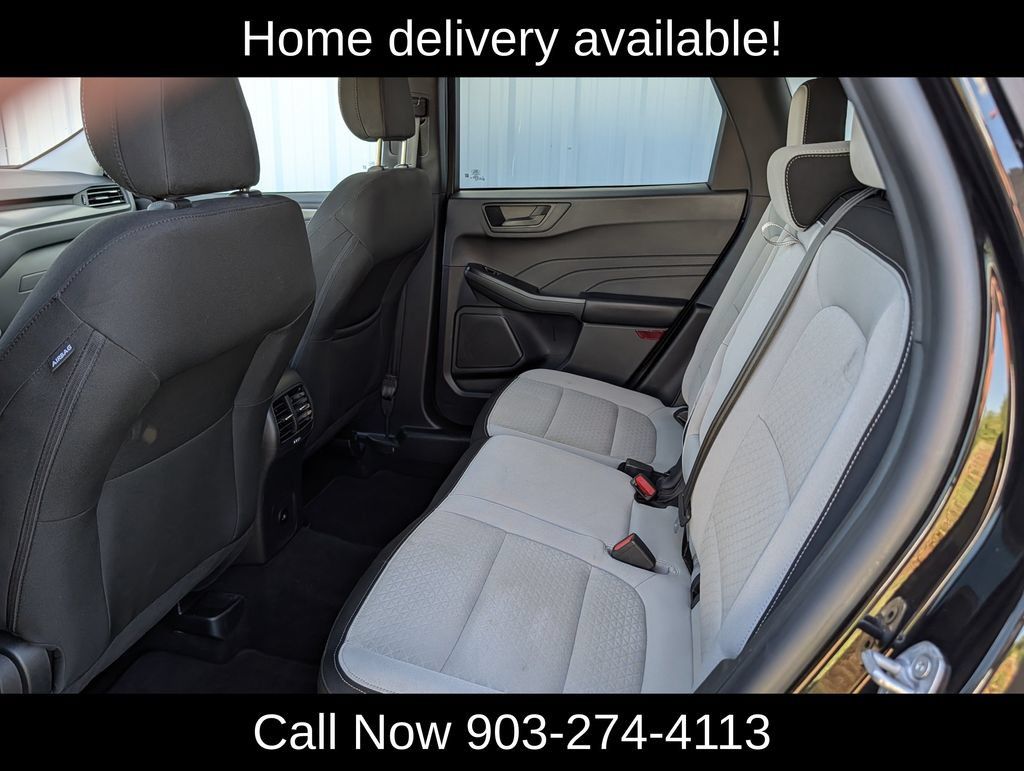 Used 2025 Ford Escape Active AWD/4WD image 29