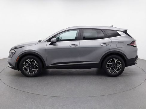 Used 2025 Kia Sportage LX FWD image 3