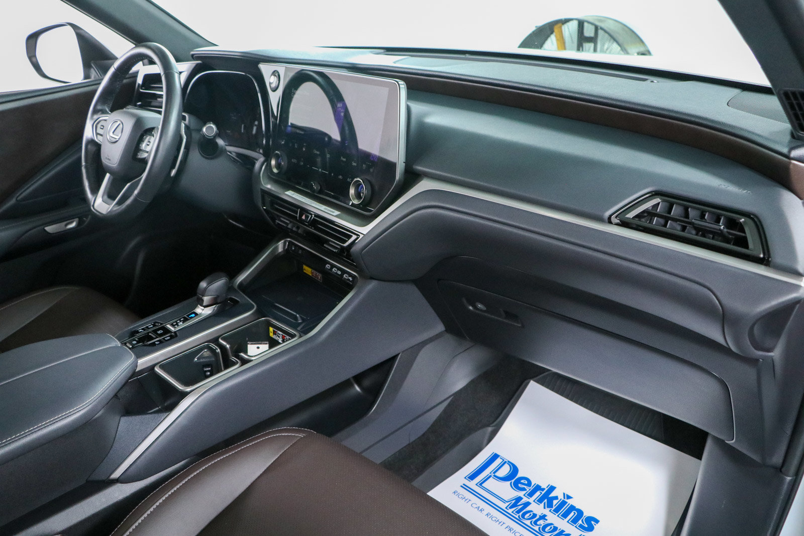 Used 2025 Lexus TX 350 AWD w/ Technology Package image 27