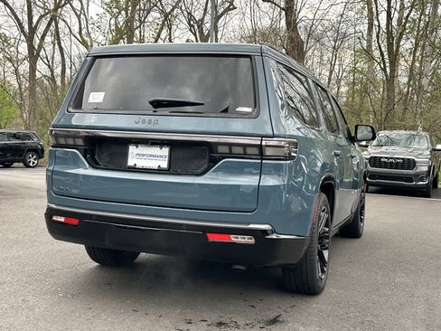 New 2026 Jeep Grand Wagoneer Limited AWD/4WD image 16