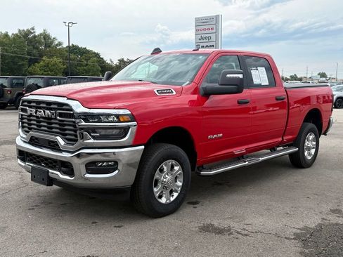 Used 2026 RAM 2500 Big Horn AWD/4WD image 3