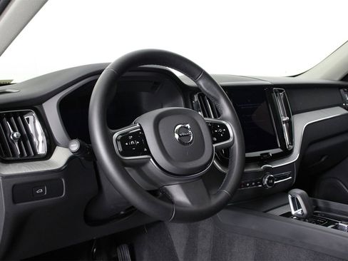 Certified 2025 Volvo XC60 B5 Plus image 14