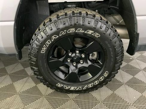 Used 2025 RAM 1500 Warlock AWD/4WD image 10
