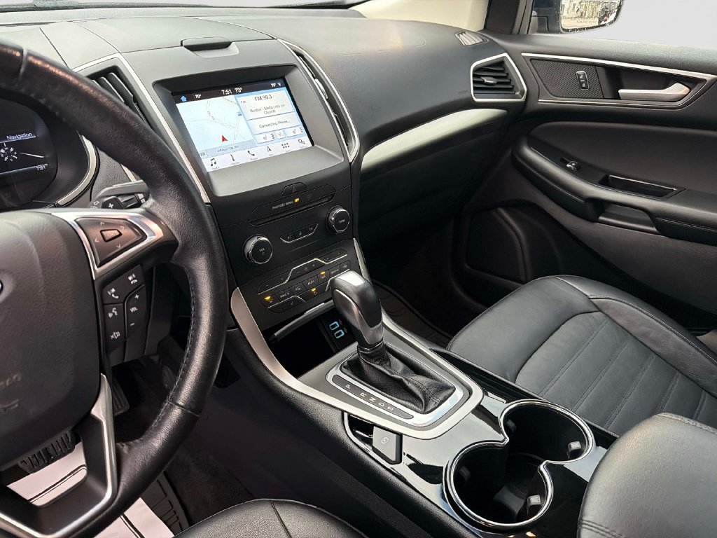 Used 2016 Ford Edge SEL w/ Equipment Group 201A AWD/4WD image 28