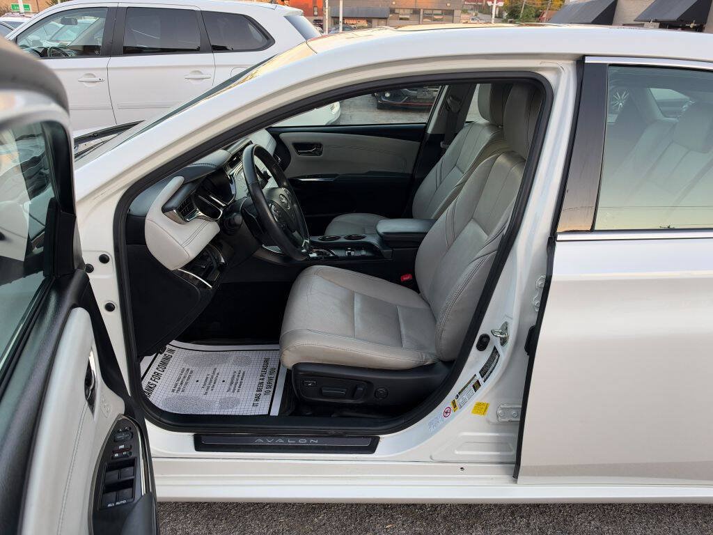Used 2014 Toyota Avalon Limited FWD image 10