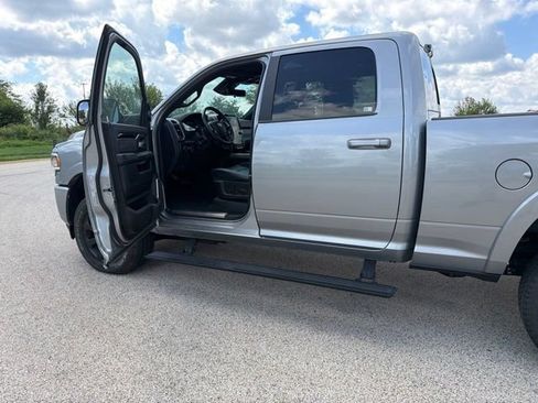 Used 2022 RAM 2500 Laramie AWD/4WD image 5