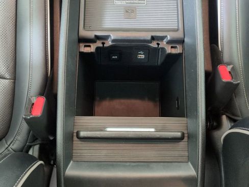 Used 2024 Honda Odyssey Elite image 25