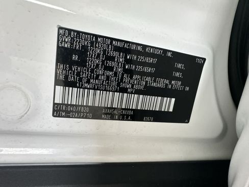 Used 2025 Toyota RAV4 LE AWD/4WD image 29