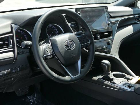 Used 2023 Toyota Camry XLE w/ Protection Package (Q2) (TMS) FWD image 11