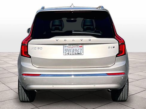 Used 2026 Volvo XC90 B5 Plus image 7