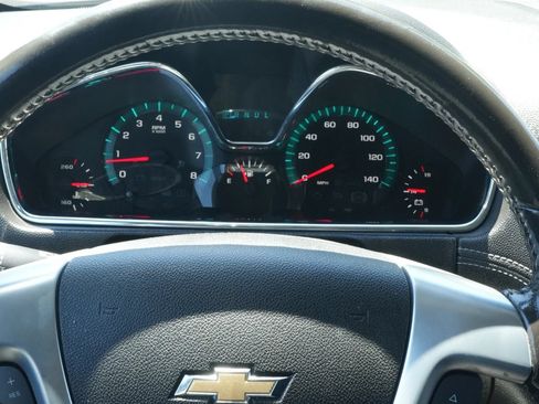Used 2017 Chevrolet Traverse LT w/ Style and Technology Package FWD image 19